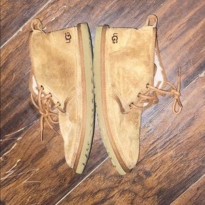 Ugg’s size 7 neumel